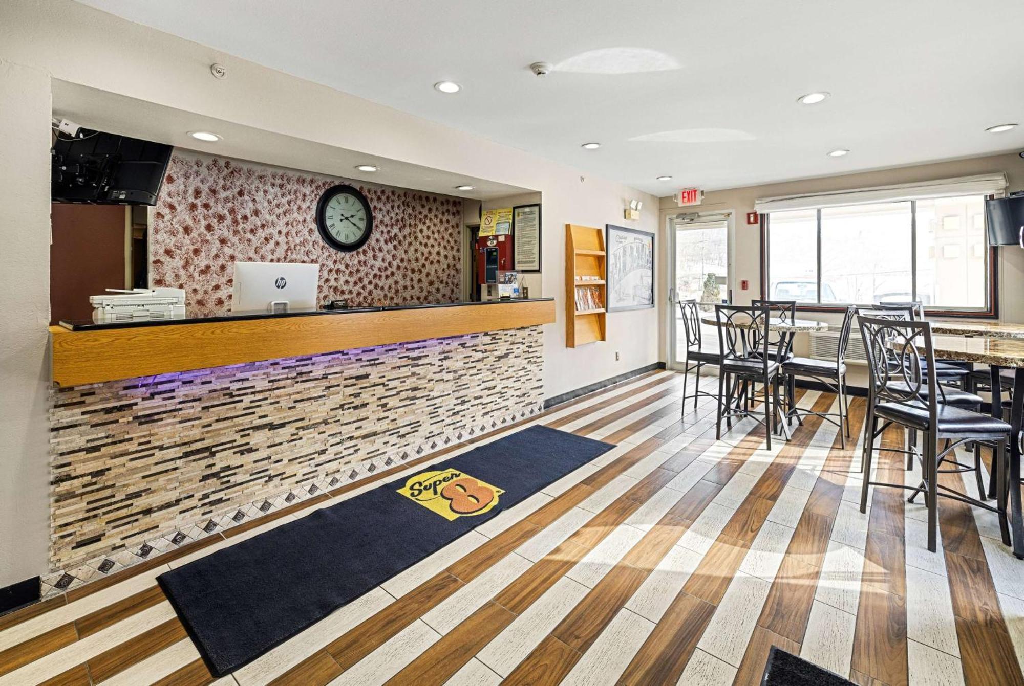 Super 8 By Wyndham Pittsburgh/Monroeville Kültér fotó